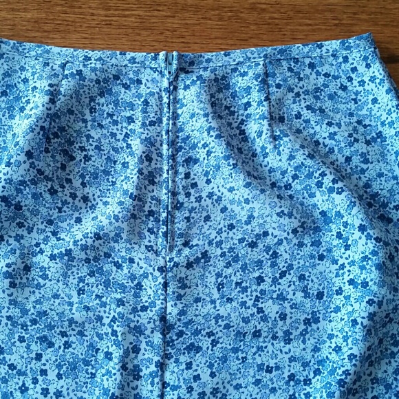 Floral Skirt - Picture 2 of 4